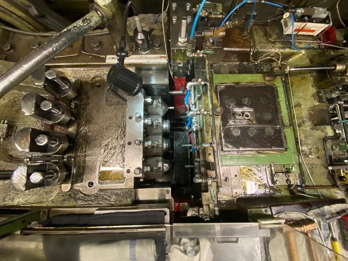 Gebraucht NEDSCHROEF HPT 6 – 4 Matrizen / 7-Stufen Mehrstufenpresse (Boltmaker)