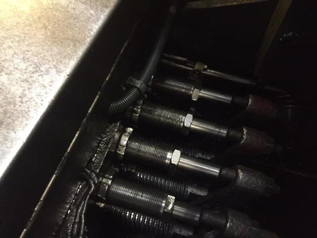 Gebraucht SACMA SP-25U – 4 Matrizen / 4-Schlag Mehrstufenpresse (Cold Header)