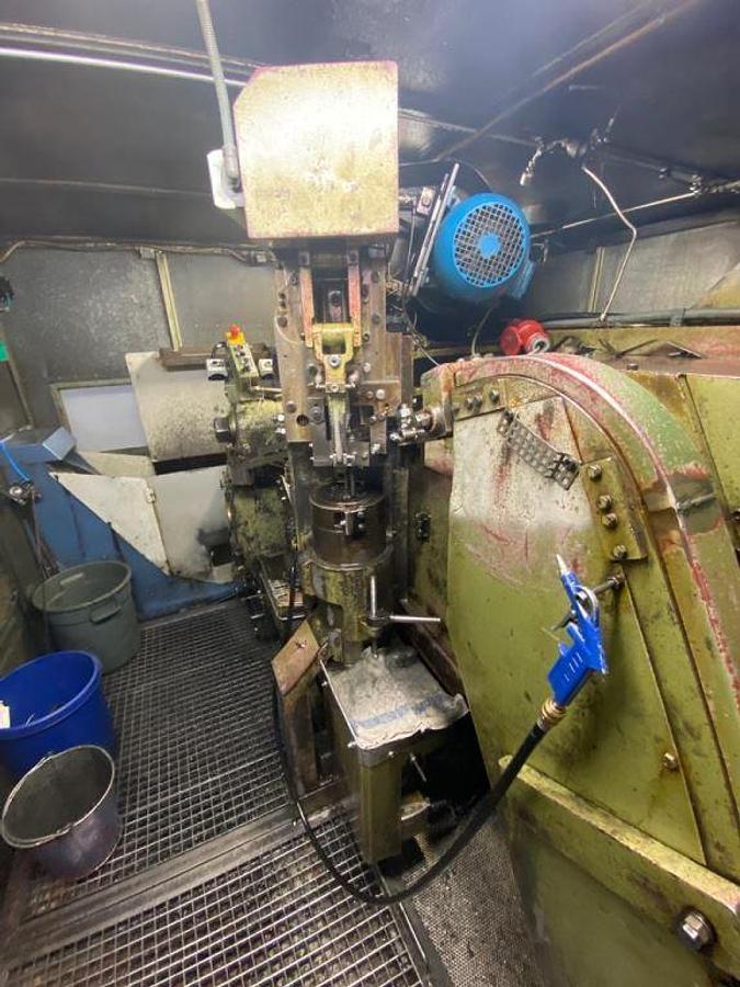 Gebraucht NEDSCHROEF BL4 – 4 Matrizen / 7-Stufen Mehrstufenpresse (Boltmaker)