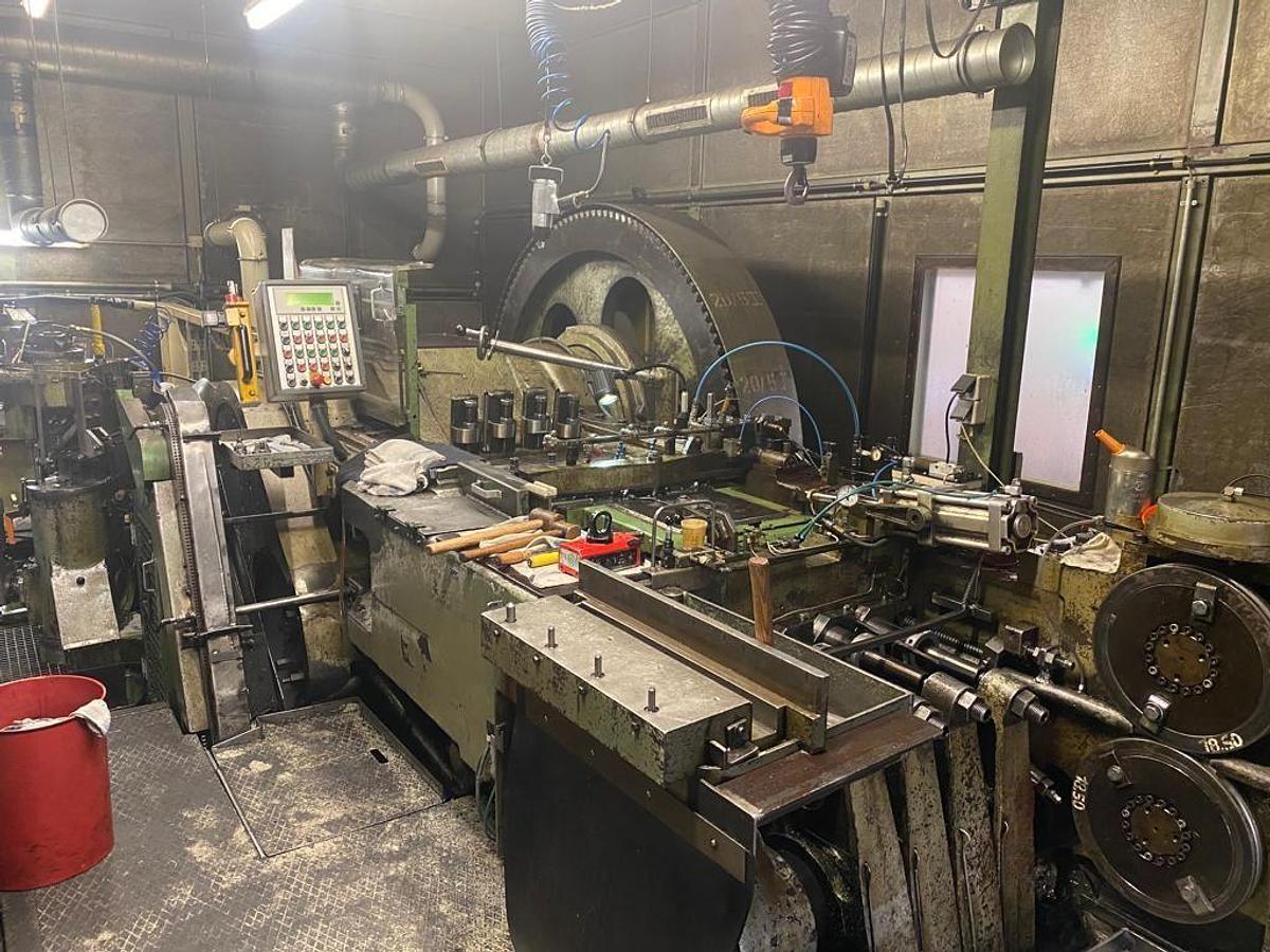 Gebraucht NEDSCHROEF HPT 6 – 4 Matrizen / 7-Stufen Mehrstufenpresse (Boltmaker)