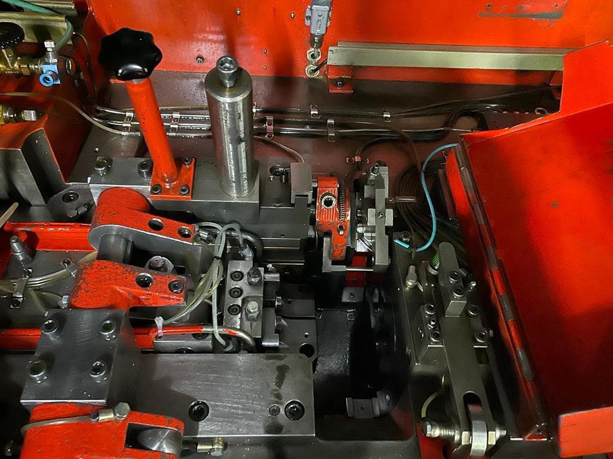 Used 1990 HILGELAND HC 6-40A