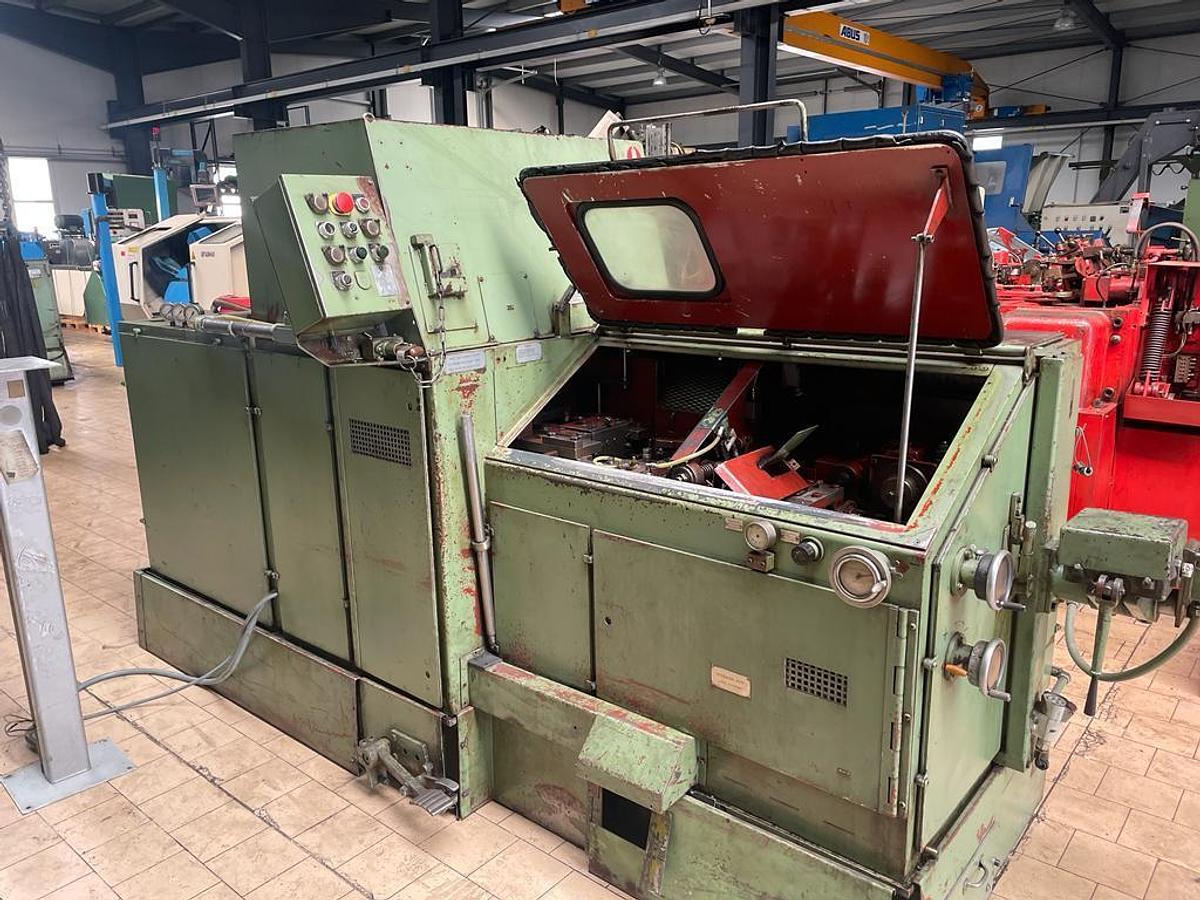 Gebraucht 1980 NATIONAL 51 Rivet Header