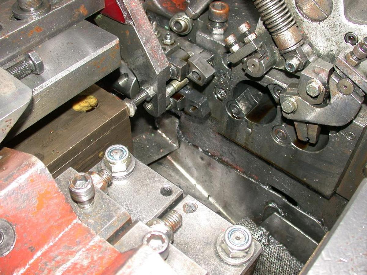 Gebraucht SACMA SP 22 – 2 Matrizen / 2-Schlag Mehrstufenpresse (Cold Header)