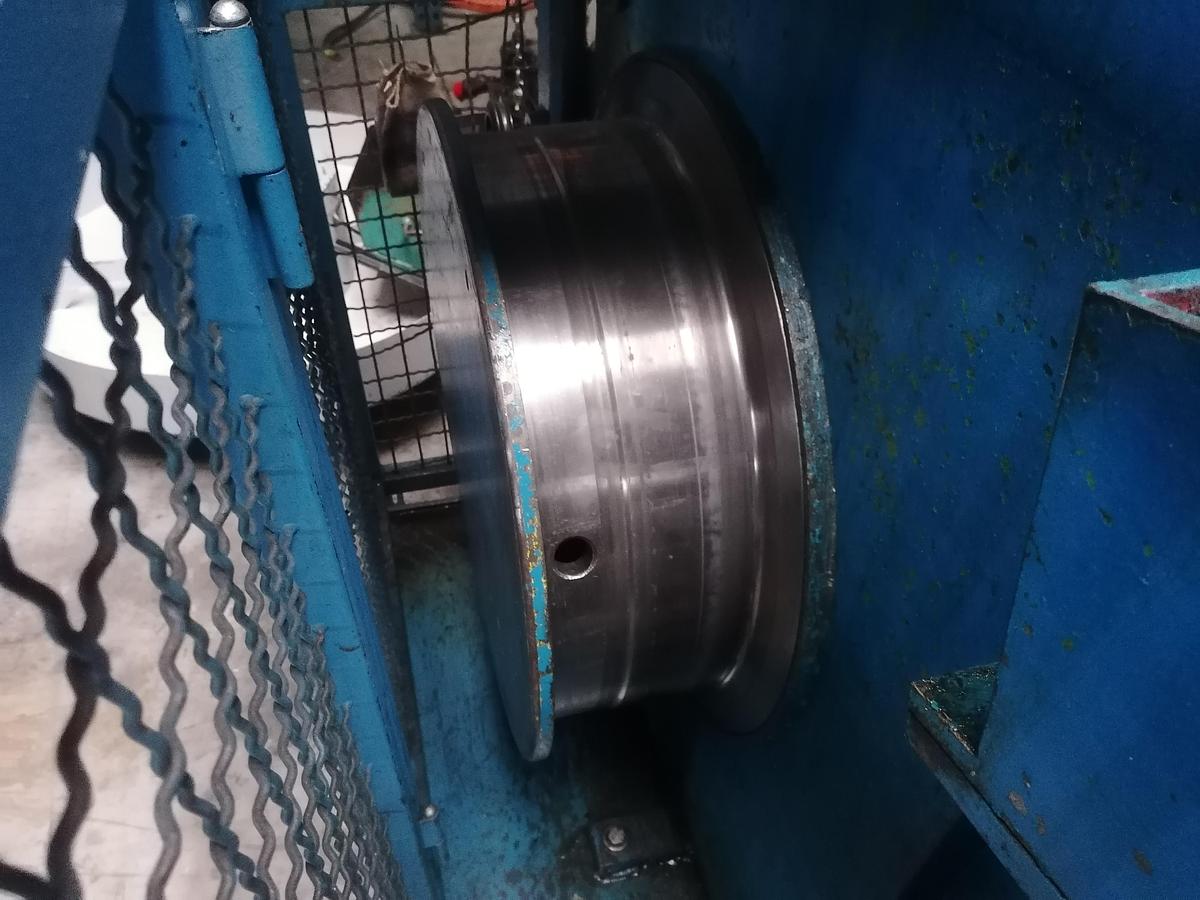 Gebraucht 1997 PLEUGER 600