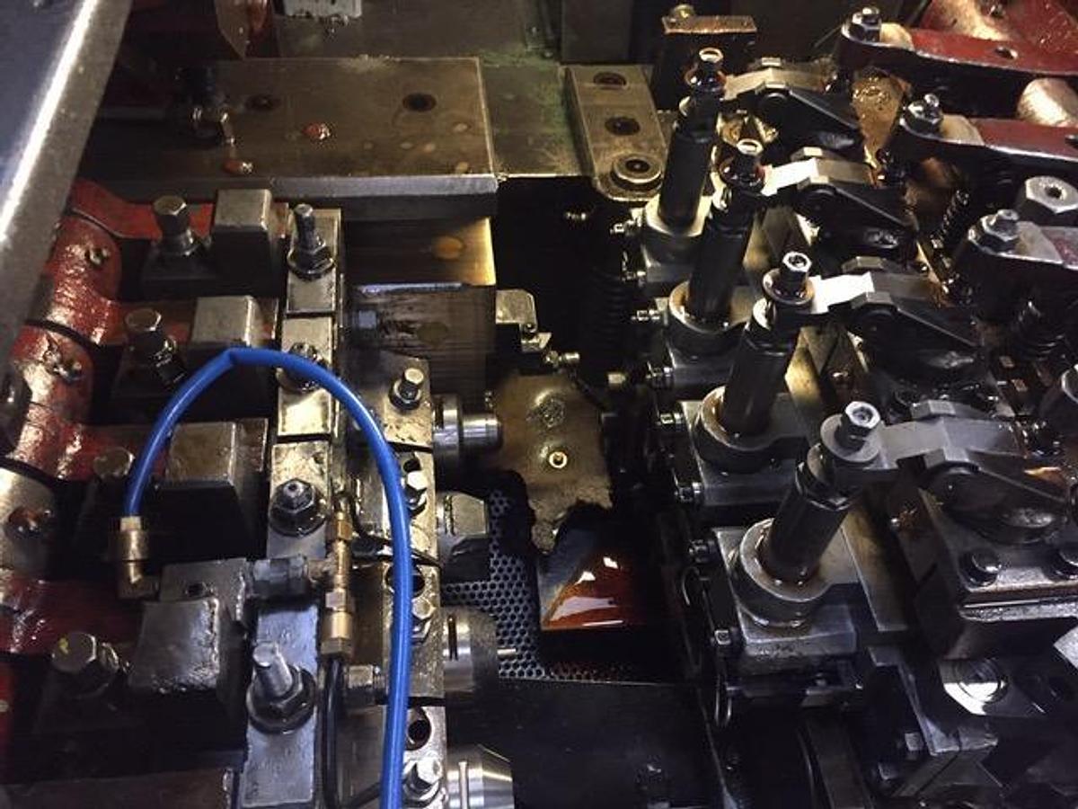 Gebraucht SACMA SP-25U – 4 Matrizen / 4-Schlag Mehrstufenpresse (Cold Header)