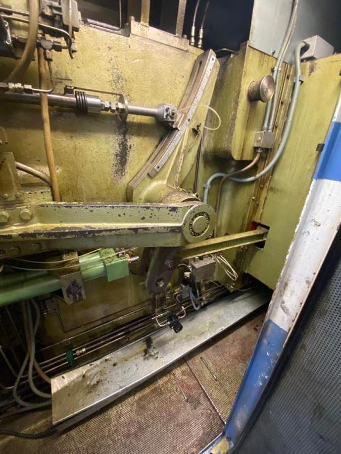 Gebraucht NEDSCHROEF BL4 – 4 Matrizen / 7-Stufen Mehrstufenpresse (Boltmaker)