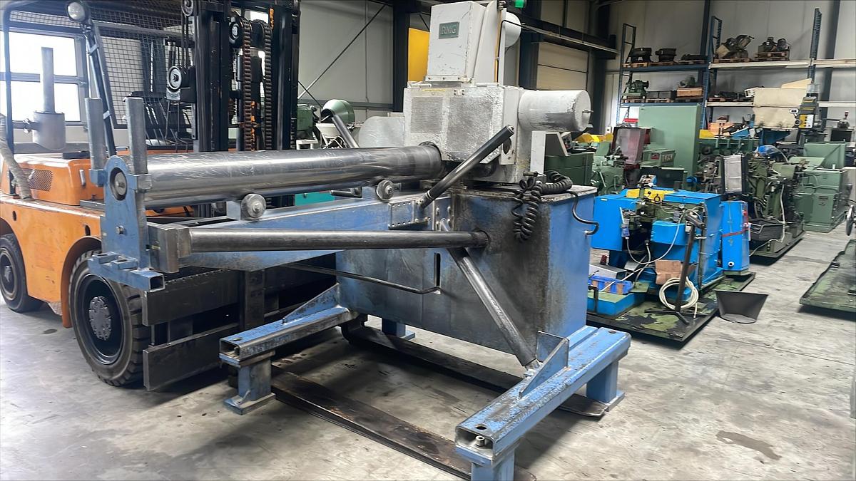 Gebraucht NEDSCHROEF BL4 – 4 Matrizen / 7-Stufen Mehrstufenpresse (Boltmaker)