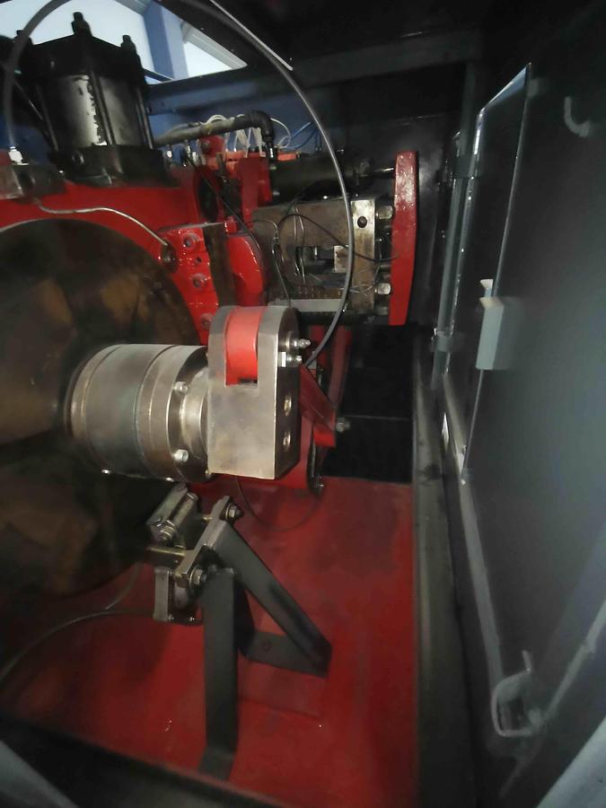 Gebraucht CHUN ZU CBF 63S – 3 Matrizen / 3-Stufen Mehrstufenpresse (Bolt Former)