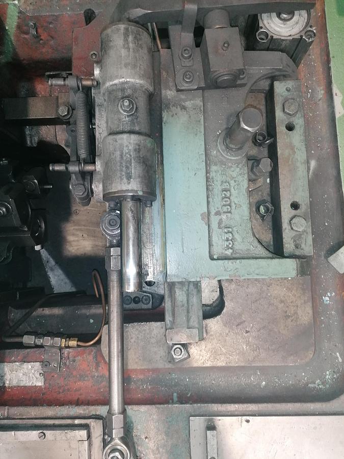 Gebraucht NATIONAL 56 – 2 Matrizen / 3-Schlag Mehrstufenpresse (Cold Header)