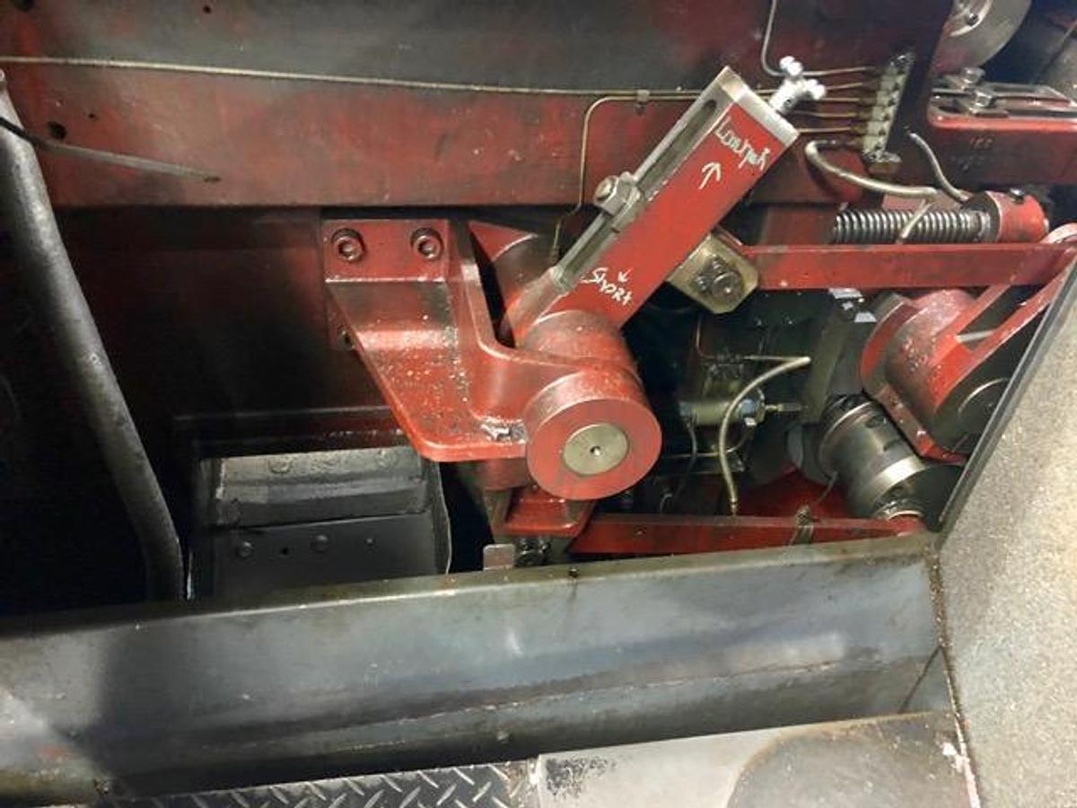 Gebraucht ASAHI OKUMA AOT-10B – 2 Matrizen / 2-Schlag Mehrstufenpresse (Cold Header)