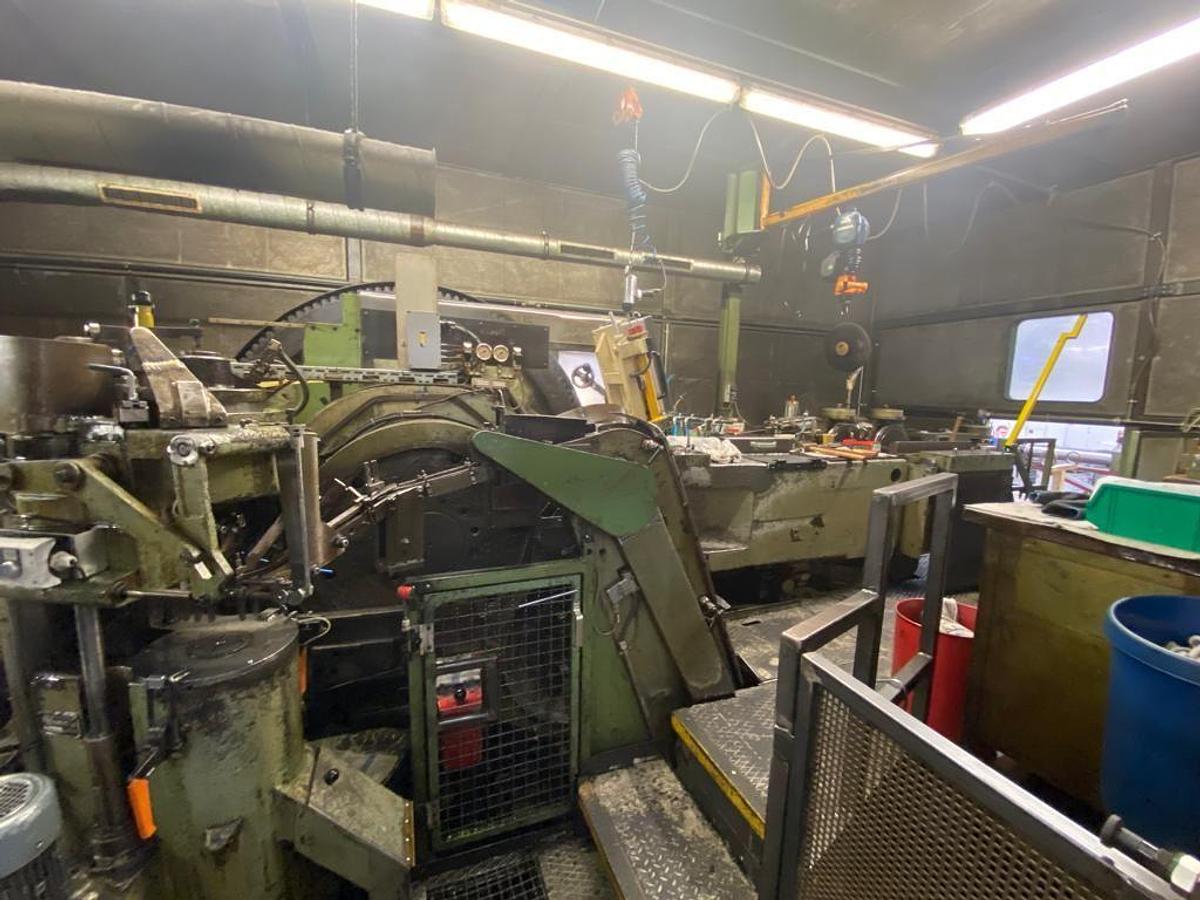 Gebraucht NEDSCHROEF HPT 6 – 4 Matrizen / 7-Stufen Mehrstufenpresse (Boltmaker)