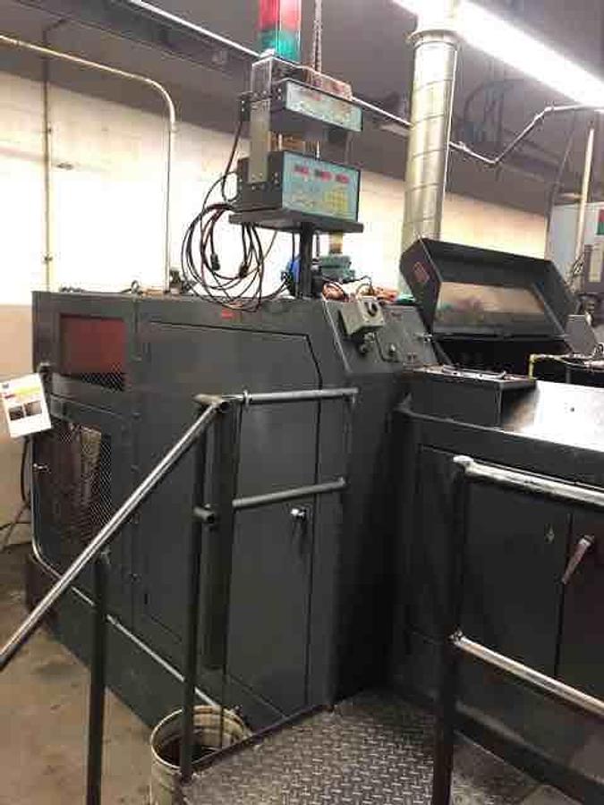 Gebraucht ASAHI OKUMA AOT-10B – 2 Matrizen / 2-Schlag Mehrstufenpresse (Cold Header)