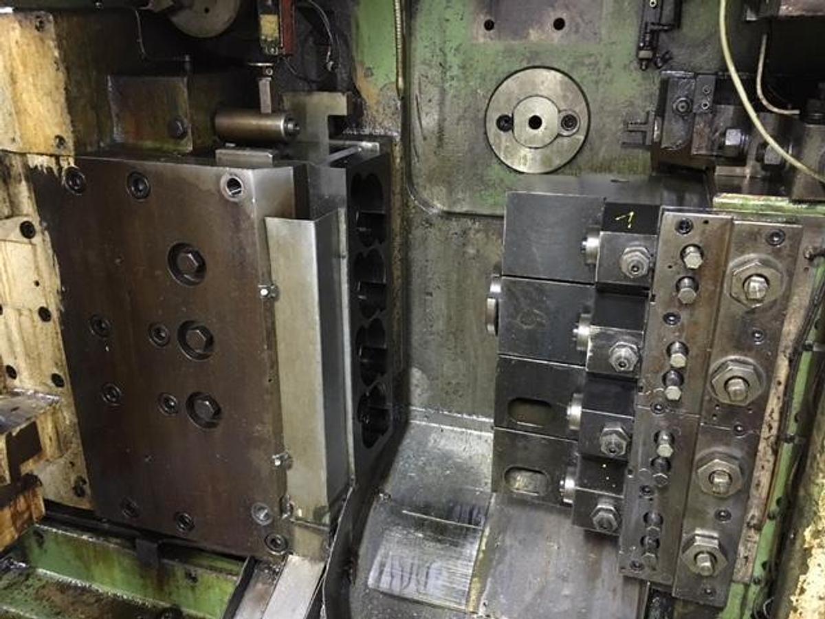 Gebraucht PELTZER & EHLERS GB 35 – 4 Matrizen / 5-Stufen Mehrstufenpresse (Progressive Header)