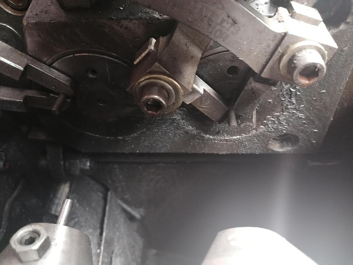 Gebraucht ASAHI OKUMA AOT-10B – 2 Matrizen / 2-Schlag Mehrstufenpresse (Cold Header)