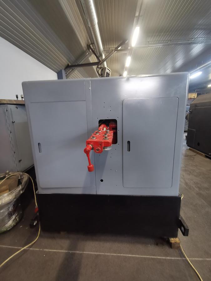 Gebraucht CHUN ZU CBF 63S – 3 Matrizen / 3-Stufen Mehrstufenpresse (Bolt Former)