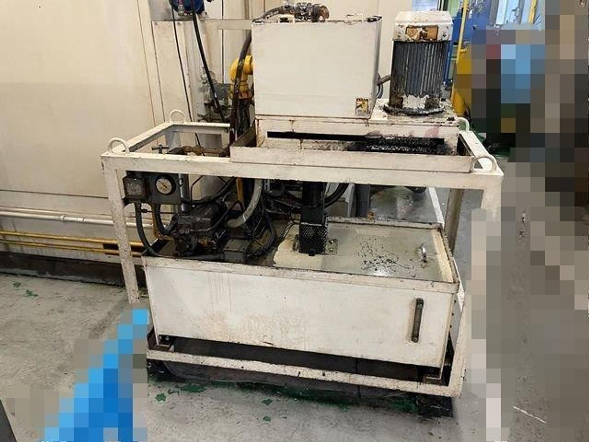 Gebraucht ASAHI OKUMA BF-1310-3 – 3 Matrizen / 3-Stufen Mehrstufenpresse (Progressive Header)