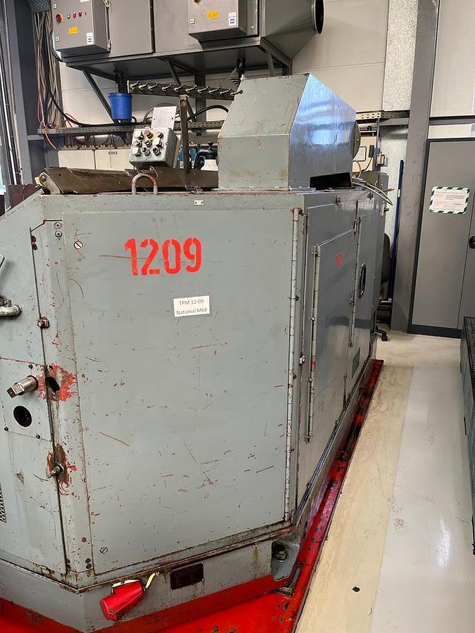 Used 1979 NATIONAL M 68 HS LS