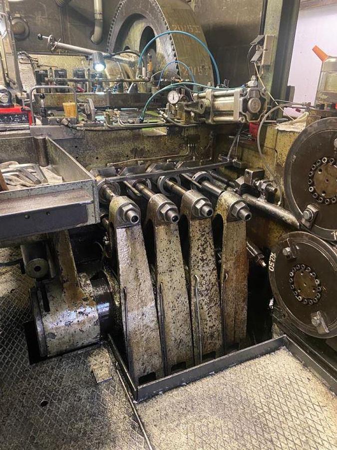 Gebraucht NEDSCHROEF HPT 6 – 4 Matrizen / 7-Stufen Mehrstufenpresse (Boltmaker)