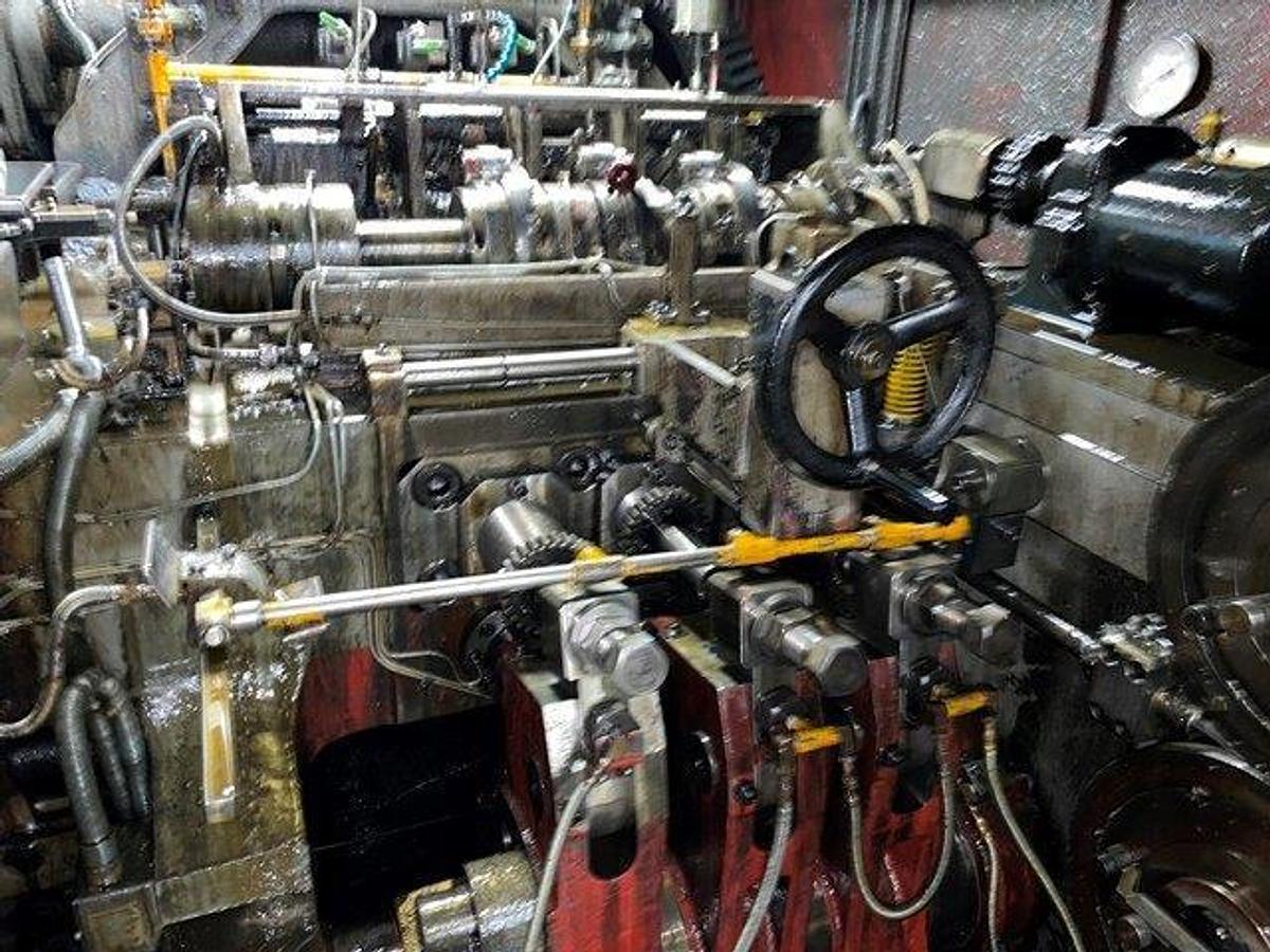 Gebraucht ASAHI OKUMA BF-1310-3 – 3 Matrizen / 3-Stufen Mehrstufenpresse (Progressive Header)