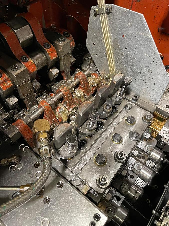 Gebraucht SACMA SP17 – 4 Matrizen / 7-Stufen Mehrstufenpresse (Boltmaker)