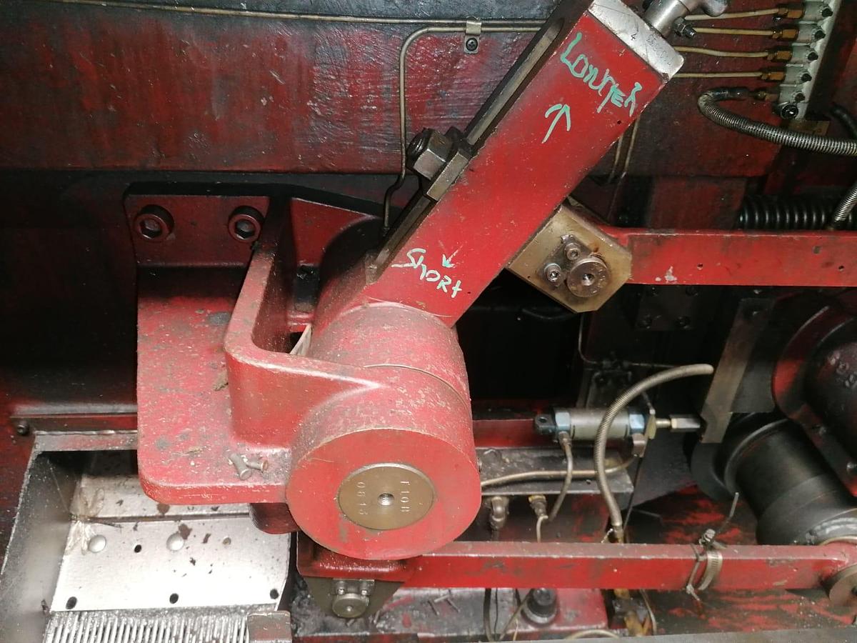 Gebraucht ASAHI OKUMA AOT-10B – 2 Matrizen / 2-Schlag Mehrstufenpresse (Cold Header)