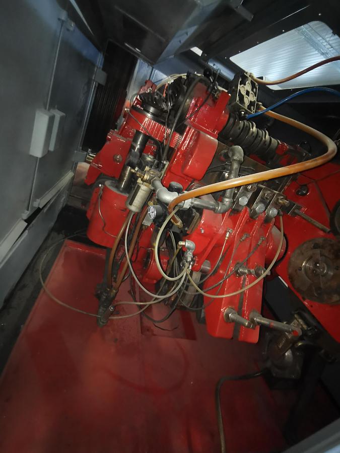 Gebraucht CHUN ZU CBF 63S – 3 Matrizen / 3-Stufen Mehrstufenpresse (Bolt Former)