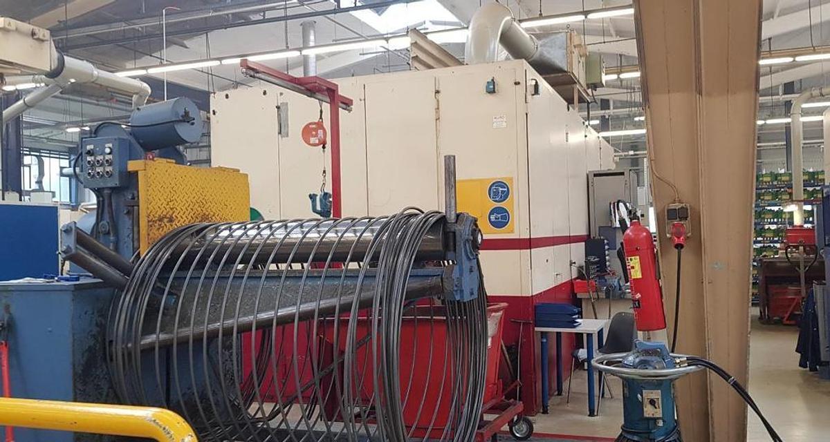 Gebraucht NEDSCHROEF BL4 – 4 Matrizen / 7-Stufen Mehrstufenpresse (Boltmaker)