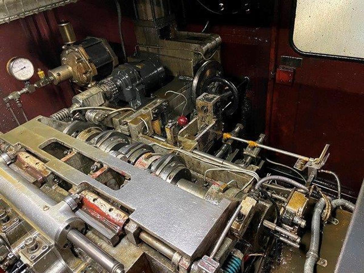 Gebraucht ASAHI OKUMA BF-1310-3 – 3 Matrizen / 3-Stufen Mehrstufenpresse (Progressive Header)