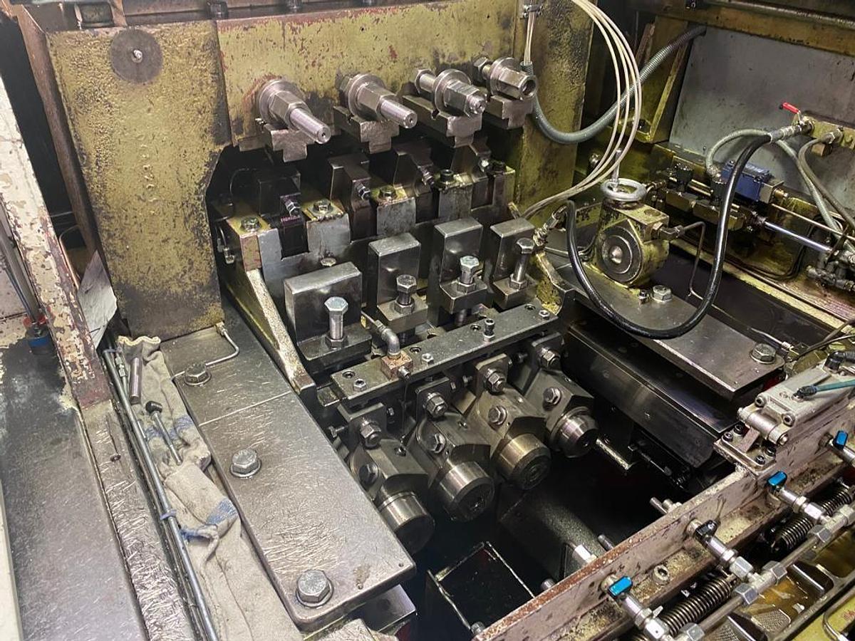 Gebraucht NEDSCHROEF BL4 – 4 Matrizen / 7-Stufen Mehrstufenpresse (Boltmaker)