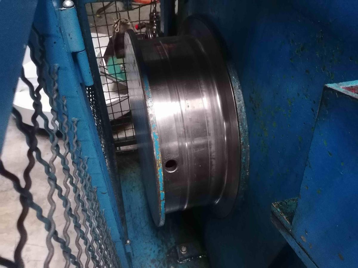 Gebraucht 1997 PLEUGER 600