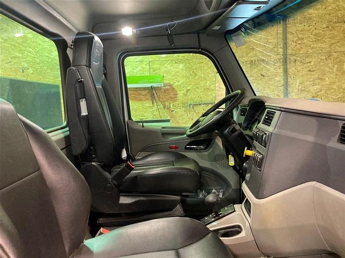 2019 Peterbilt 567 Water Truck