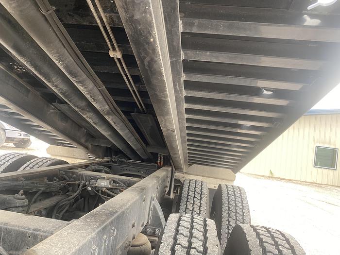 Used 2009 Peterbilt 386 Rillback wrecker