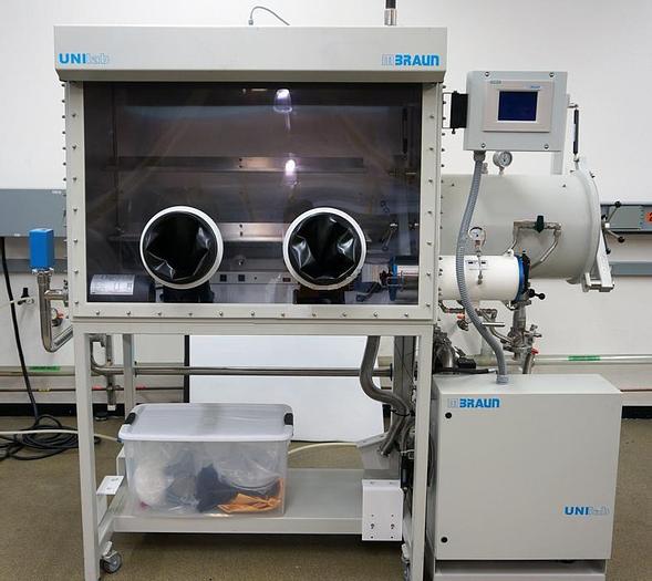 Used 2007 Mbraun Unilab glovebox with gas purifier, moisture and oxygen monitor