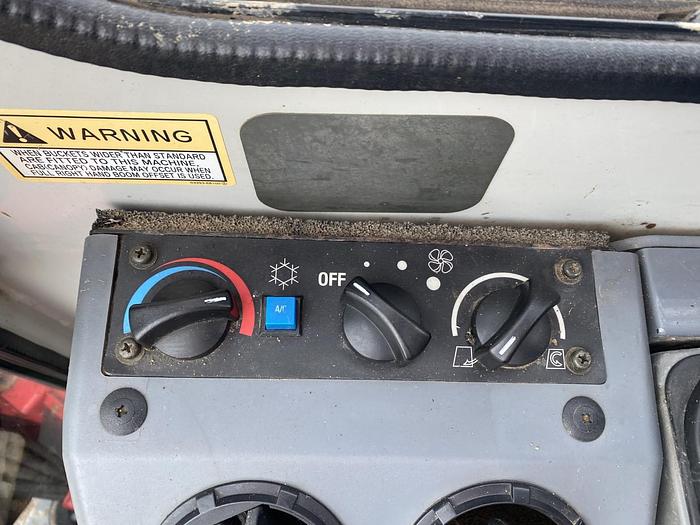 Usato 2012 TAKEUCHI TB153 FR