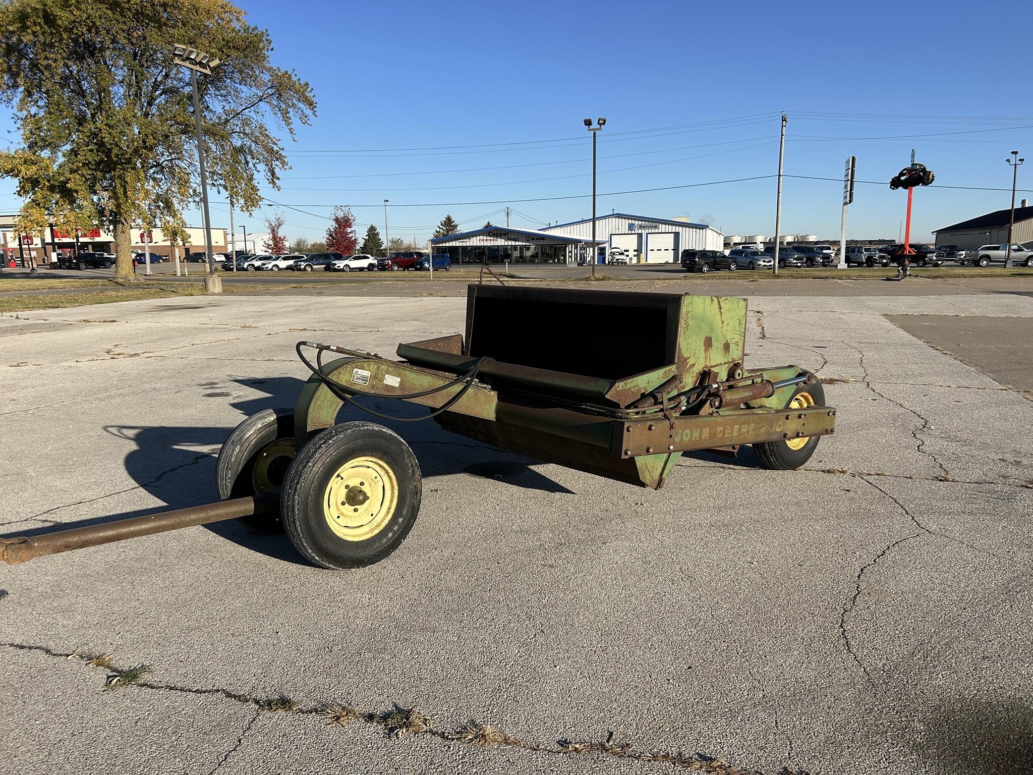Used JOHN DEERE 200