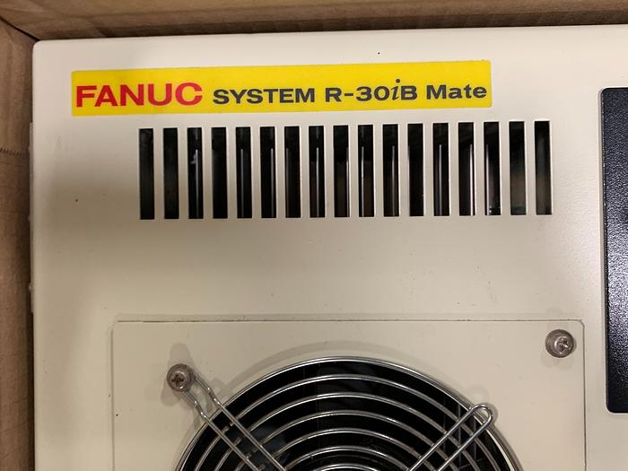 Used FANUC LR MATE 200iD 6 AXIS CNC ROBOT WITH R30iB MATE CONTROLLER