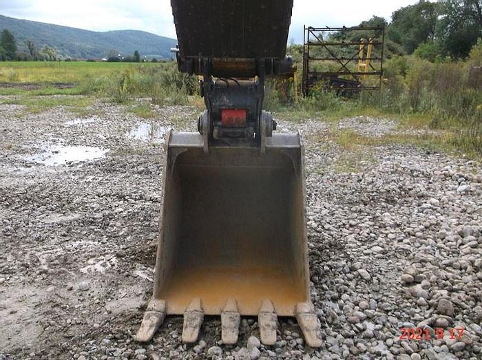 Used 2018 CATERPILLAR 335F LCR