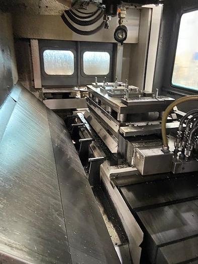 Used Mori Seiki MV 40 with pallet changer