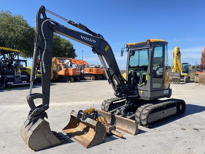 Usato 2019 VOLVO ECR 50D