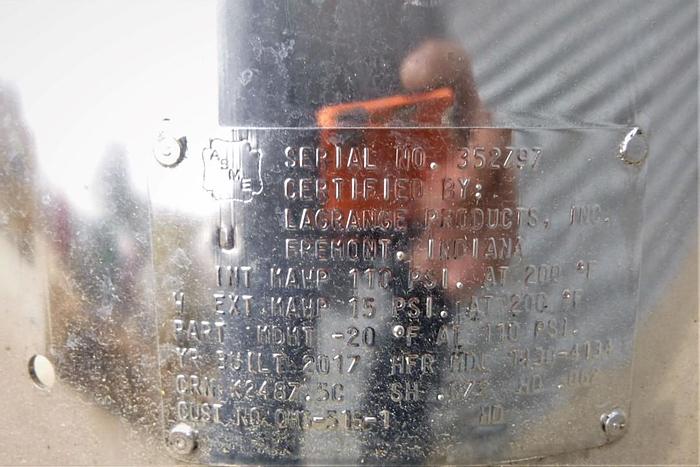 Used Tank, 15 Gallon, S/st, 110 PSI, 14" X 26.5", Binks, B #C744051