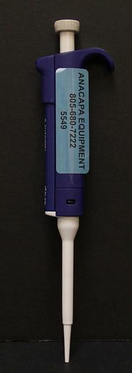 Used Fisherbrand Finnpipette II 0.5 - 10 µL Single Adjustable Manual Pipet  (5549)