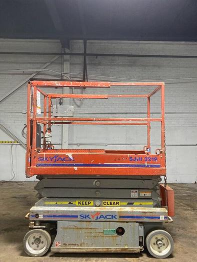 Used 2011 SKYJACK SJ3219