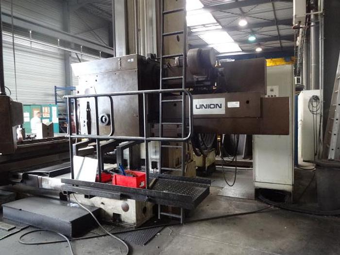 Utilisé Aléseuse à table croisée marque UNION WMW type BFT 130NC