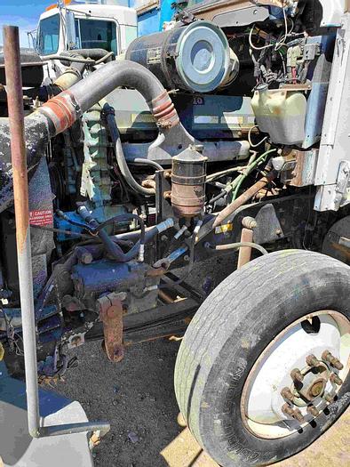 Used Kenworth T600 Silage / Manure Truck w/ Ross Bed