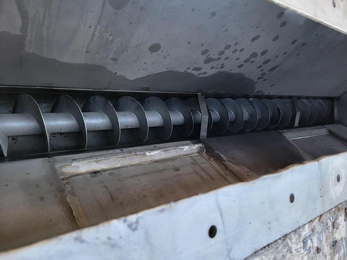 Used Hopper, 100 CF, S/st, 10' x 3'10" x 3', Auger Discharge #S744196