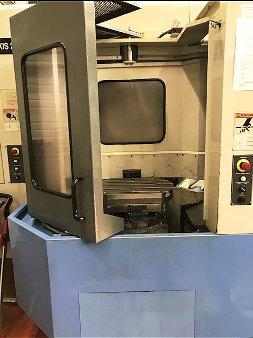 Used MAZAK VARIAX 500