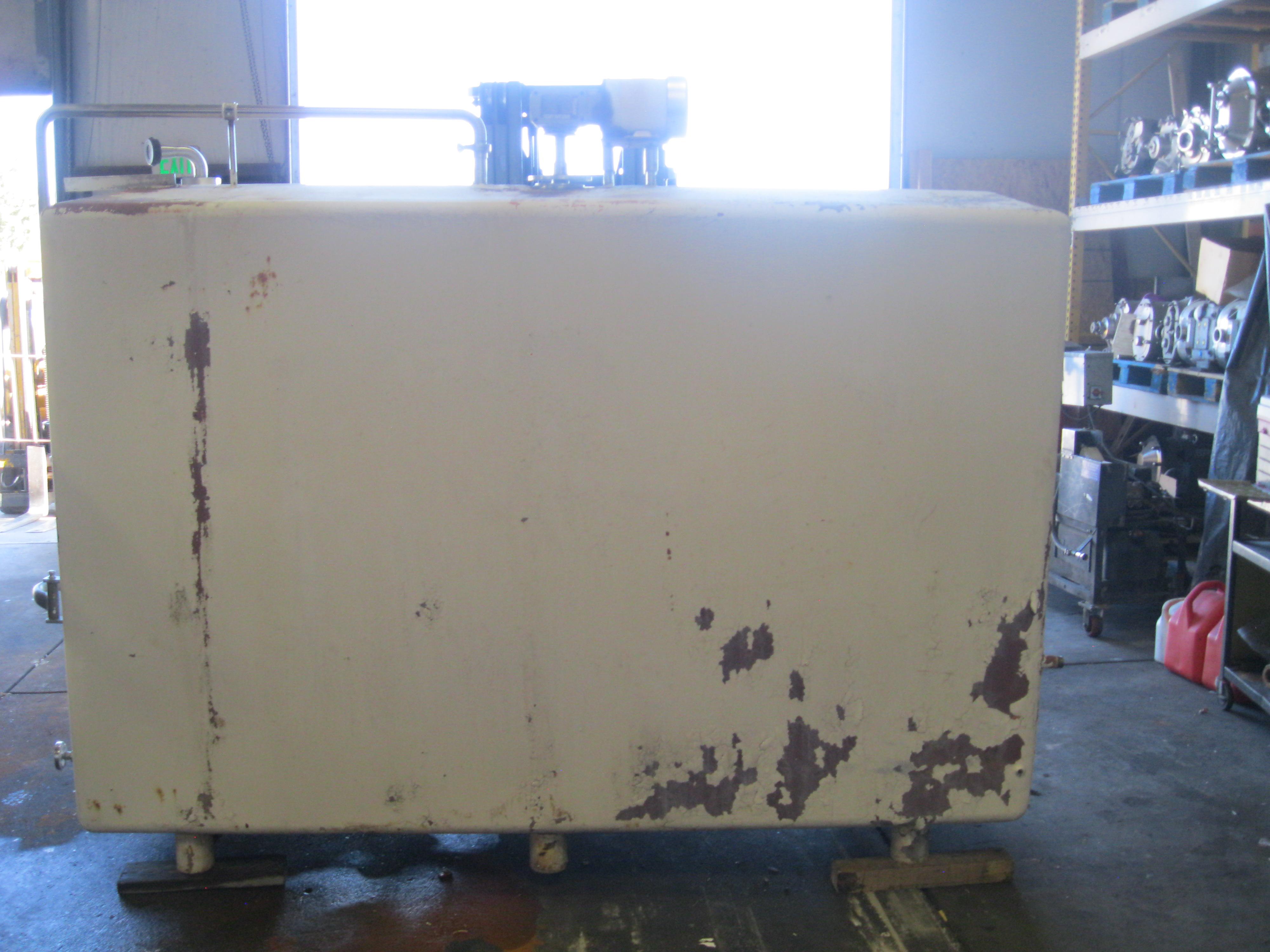 Usado 1000 GALLON PURITY HORIZONTAL STORAGE TANK