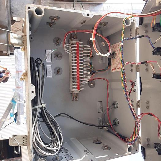 Used Capper, Pack West, Mdl Auto200, 8 Quill, Left-to-Right #S735058