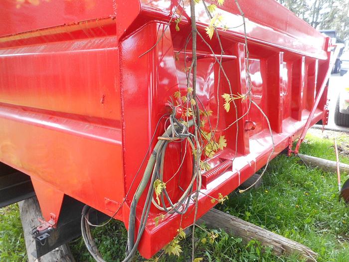 Used 2004 Heil 14ft Gravel Box- Stock #: 8255