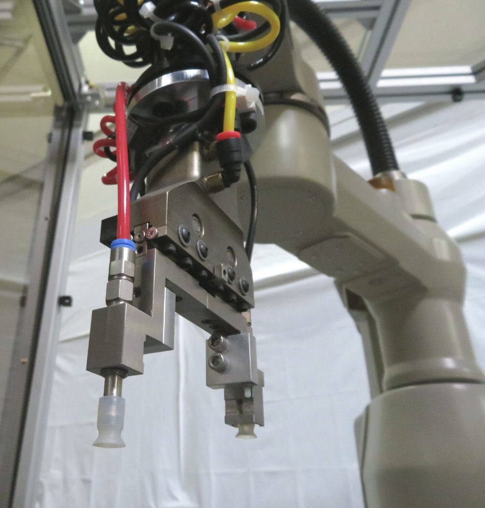 Used Adept 550 CL 10 SCARA Robot, MV-10 PA-4 Controller, Dual B+ Amp, Pendant